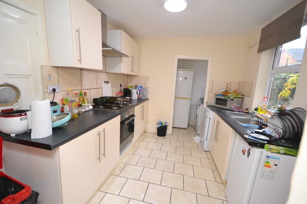 Peveril-road-ng9-2hy-1016575
