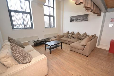 3 bedroom house share to rent, Crusader House