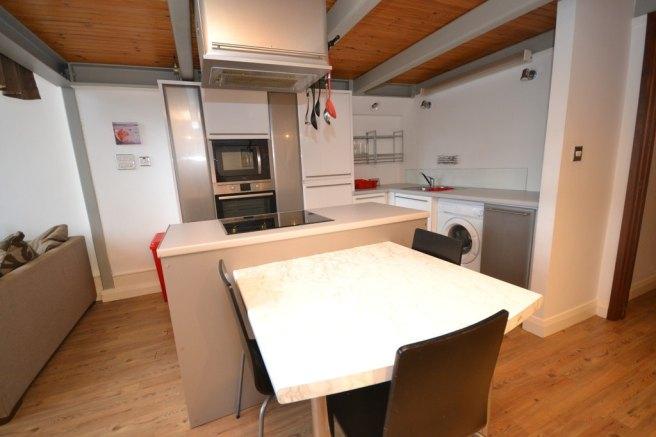 Crusader-house-ng1-3bt-1016673