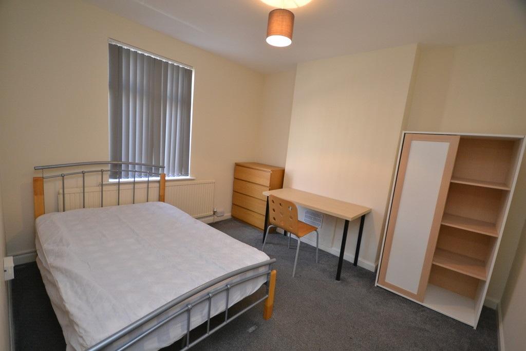 Teversal-avenue-ng7-1py-1016778