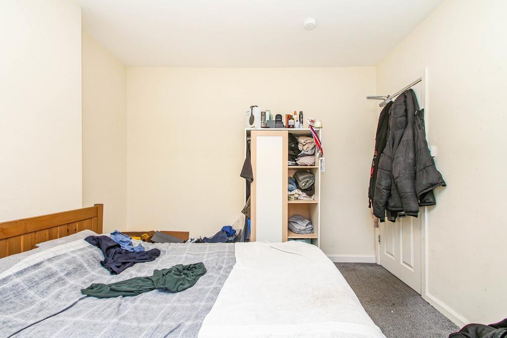 Teversal-avenue-ng7-1py-1016781