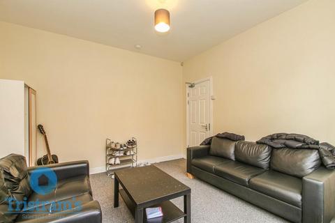 6 bedroom house share to rent, Teversal Avenue