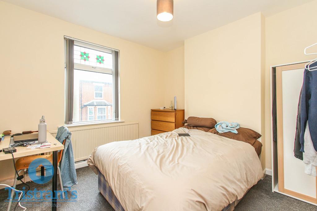 Teversal-avenue-ng7-1py-1016793