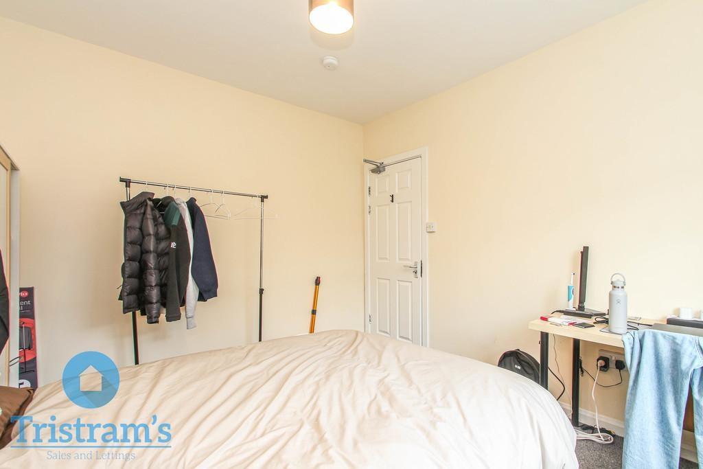 Teversal-avenue-ng7-1py-1016794