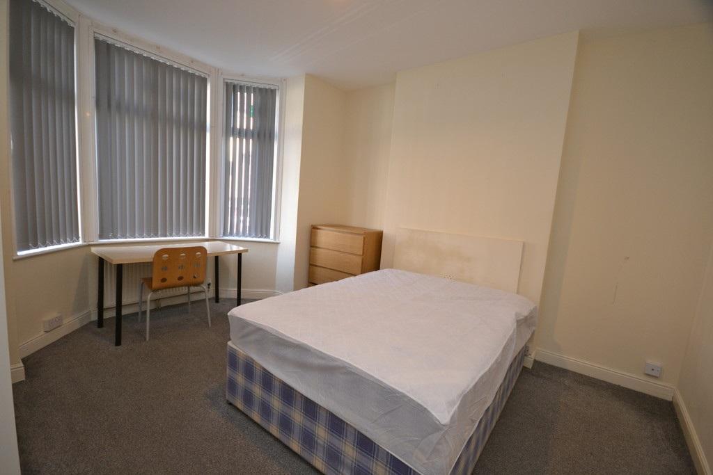 Teversal-avenue-ng7-1py-1016773