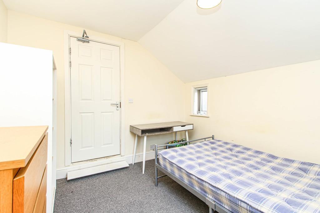 Teversal-avenue-ng7-1py-1016774