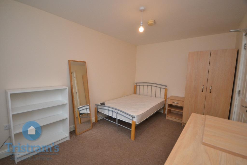 Peveril-road-ng9-2hy-1016830