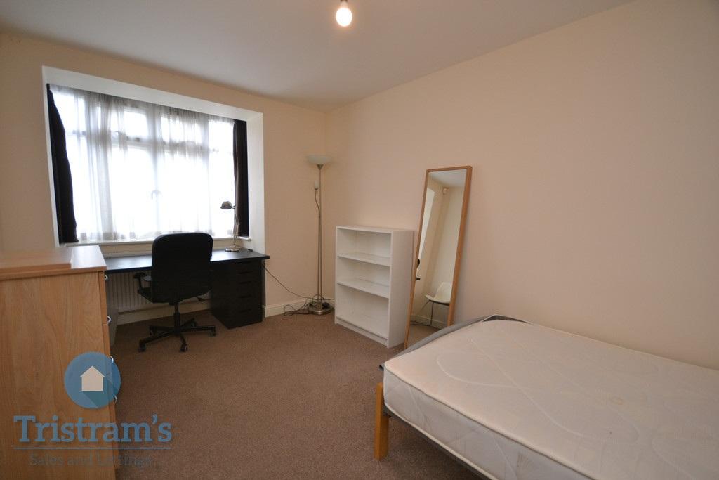 Peveril-road-ng9-2hy-1016832
