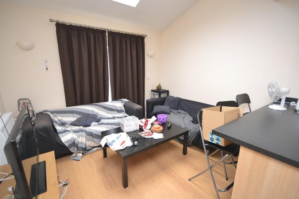 Peveril-road-ng9-2hy-1016827