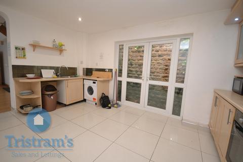 undefined, Lenton Road