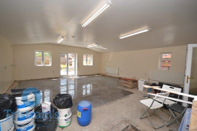Brendon-road-ng8-1hw-1017233