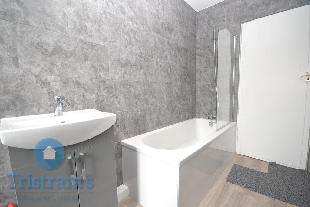 Bramcote-avenue-ng9-4dt-1017286