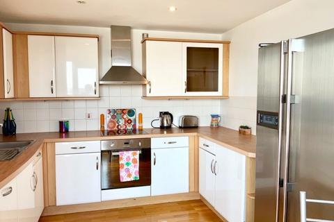 2 bedroom house share to rent, Upper College Street