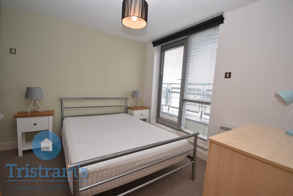 Upper-college-street-ng1-5bj-1017341