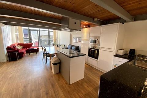 3 bedroom house share to rent, Crusader House