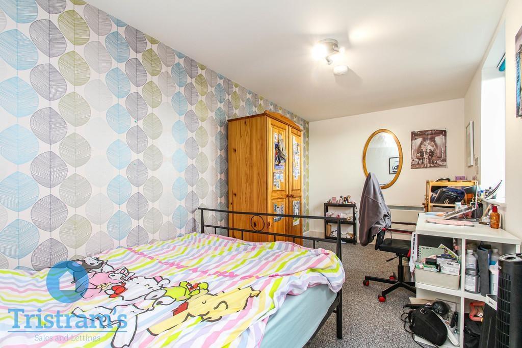 Upper-college-street-ng1-5bj-1017599