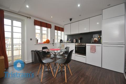 3 bedroom house share to rent, Low Pavement