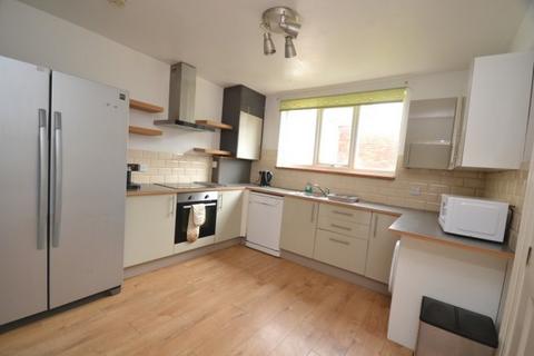 6 bedroom house share to rent, Dunlop Avenue
