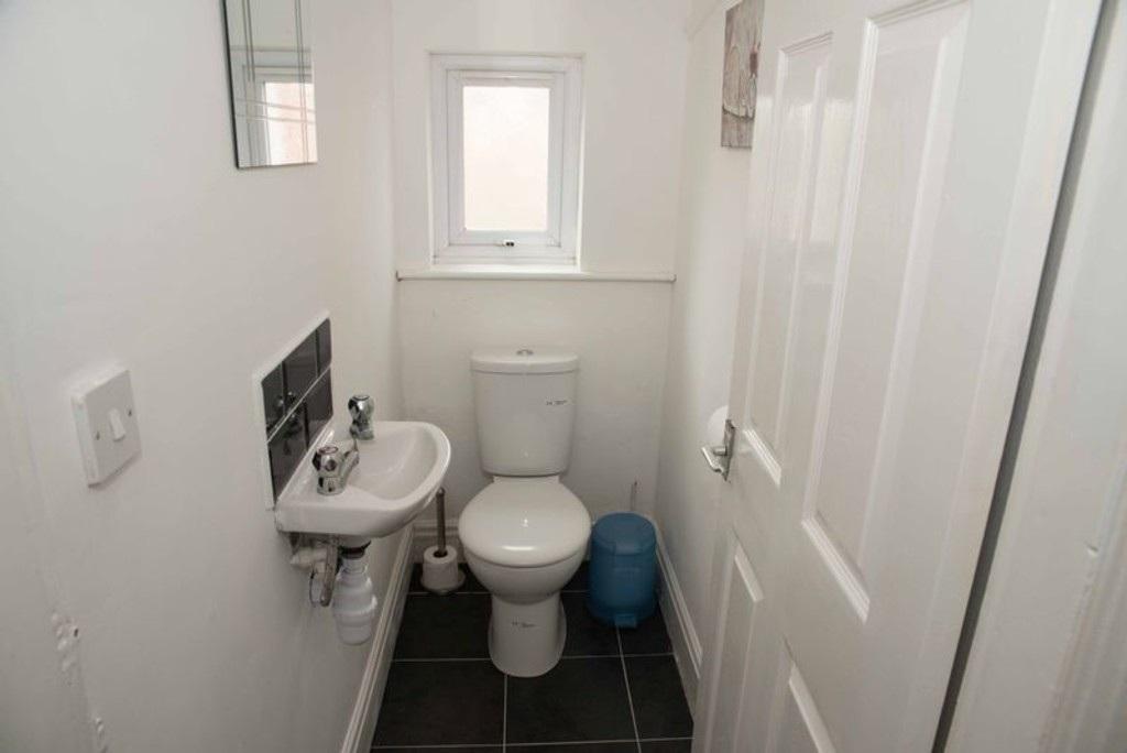 Radcliffe-mount-ng2-5fy-1018043