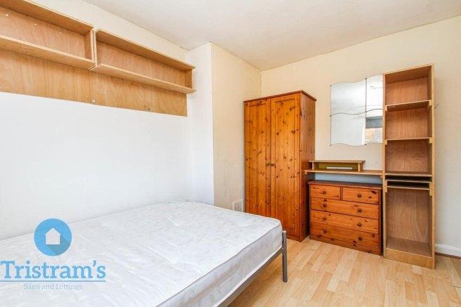 Burrows-crescent-ng9-2qx-1018063