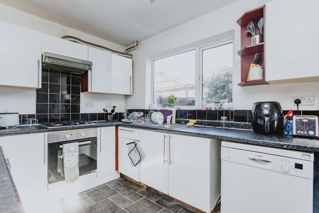 Burrows-crescent-ng9-2qx-1018066
