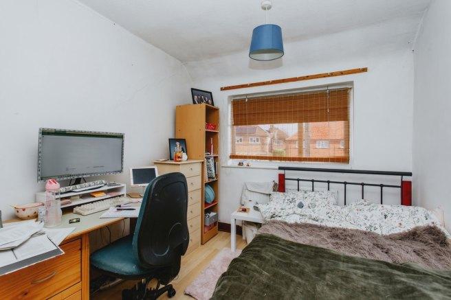 Burrows-crescent-ng9-2qx-1018079