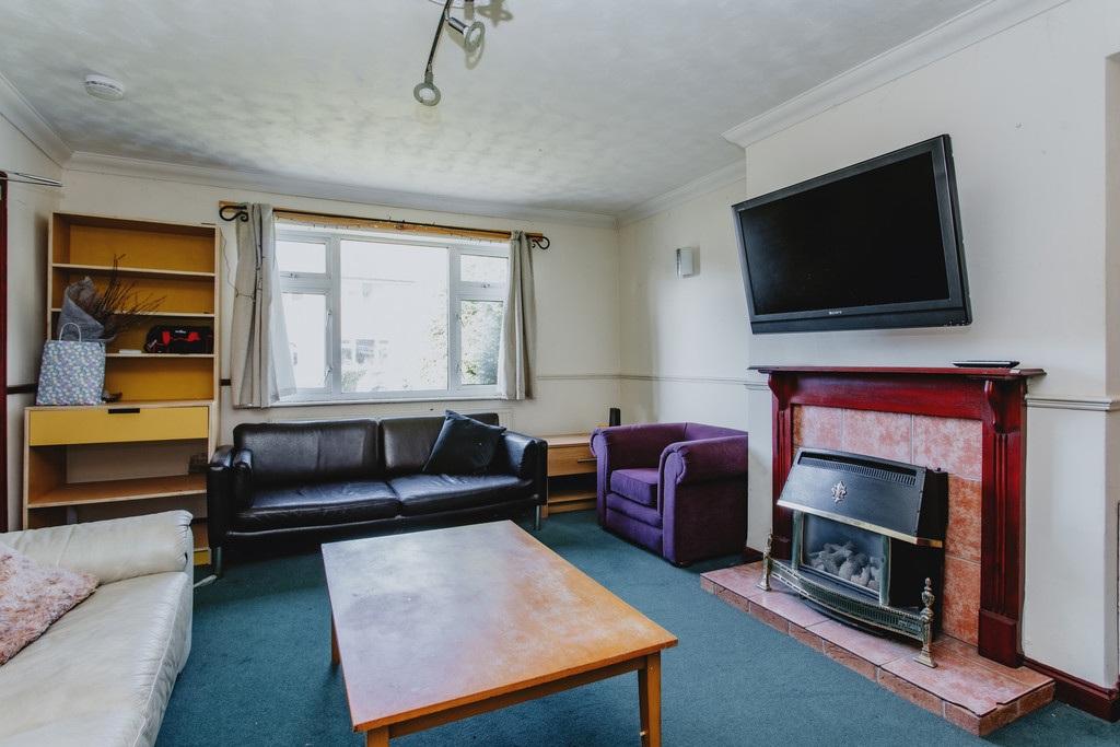 Burrows-crescent-ng9-2qx-1018053