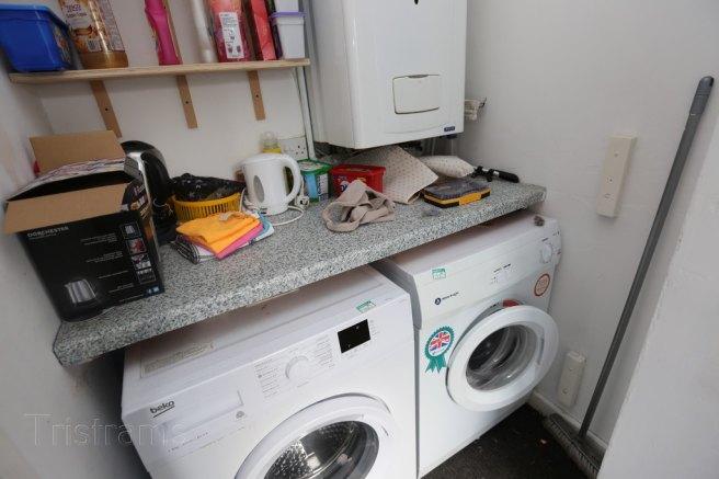 Burrows-crescent-ng9-2qx-1018054