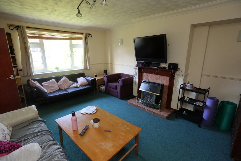 Burrows-crescent-ng9-2qx-1018056