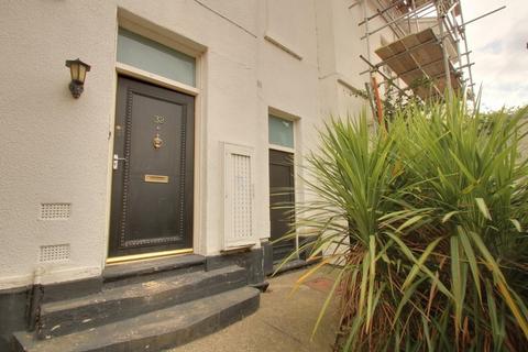 3 bedroom house share to rent, Colville Street