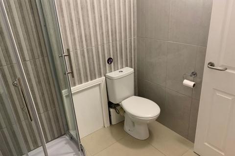 2 bedroom house share to rent, Church Street