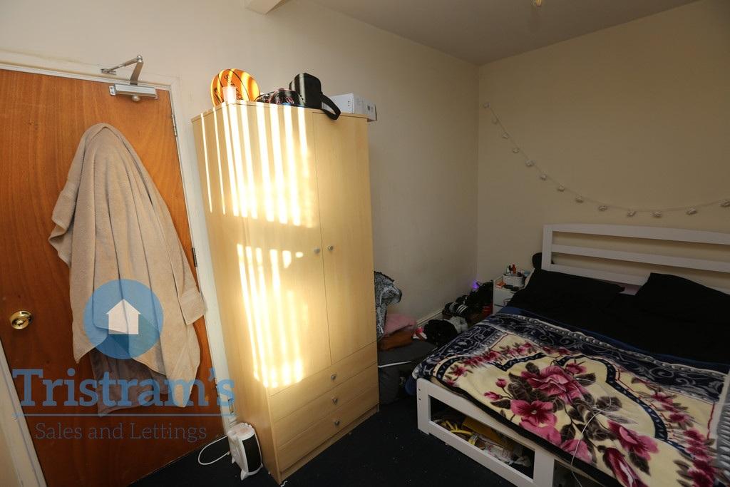 Rothesay-avenue-ng7-1pw-1018266
