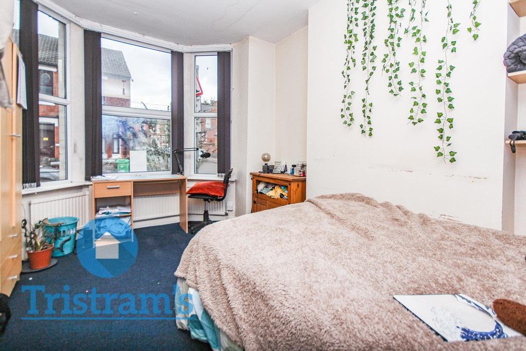 Rothesay-avenue-ng7-1pw-1018274