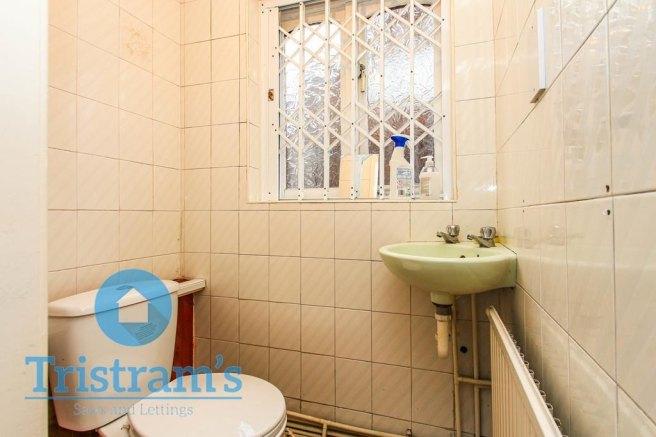 Wollaton-road-ng8-1fe-1018316