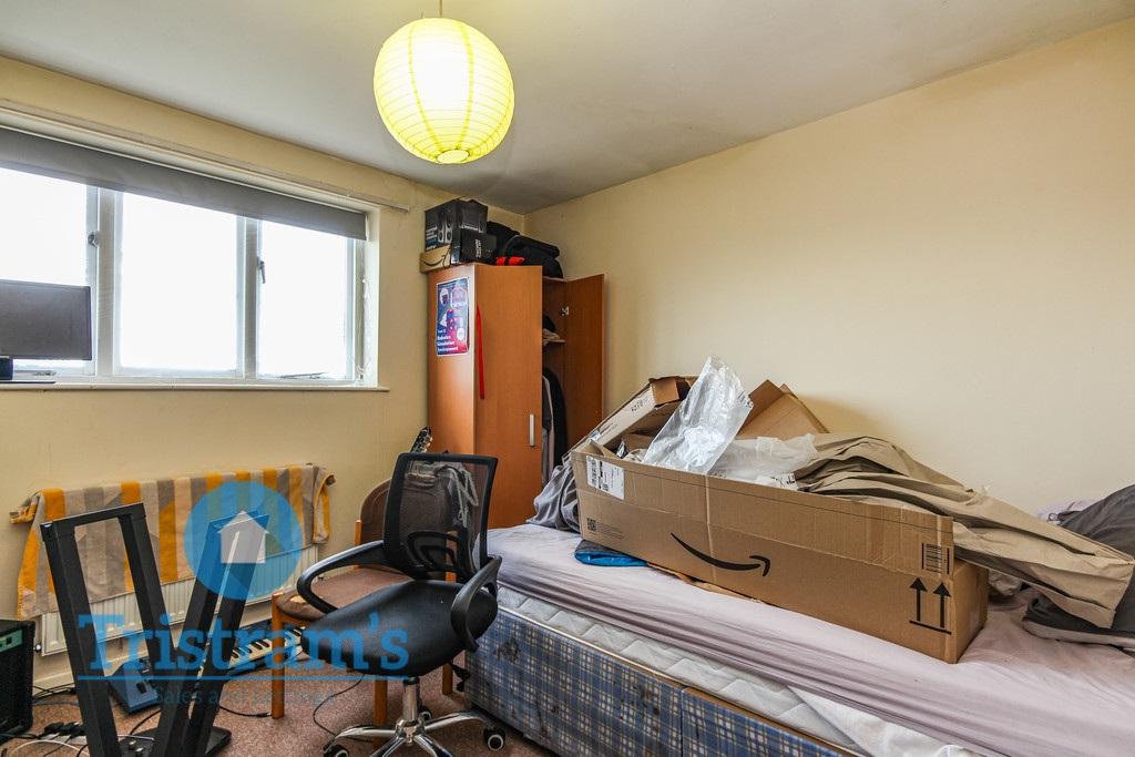 Wollaton-road-ng8-1fe-1018317