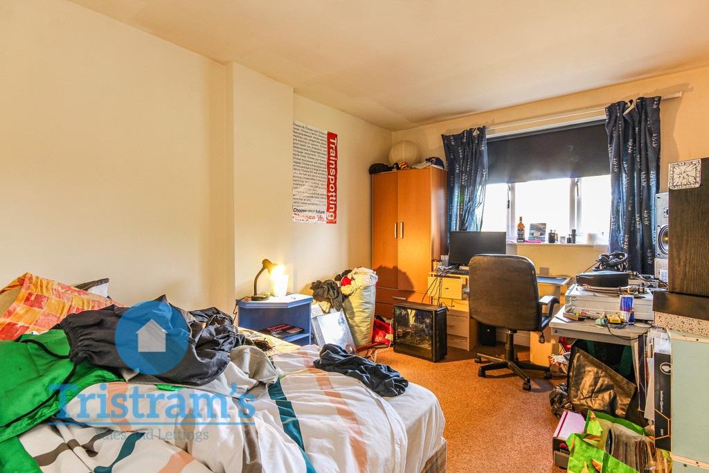 Wollaton-road-ng8-1fe-1018321