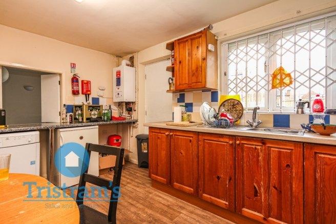 Wollaton-road-ng8-1fe-1018307