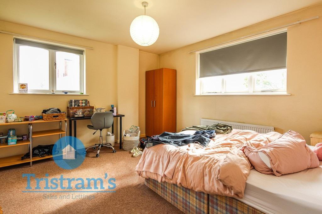 Wollaton-road-ng8-1fe-1018308