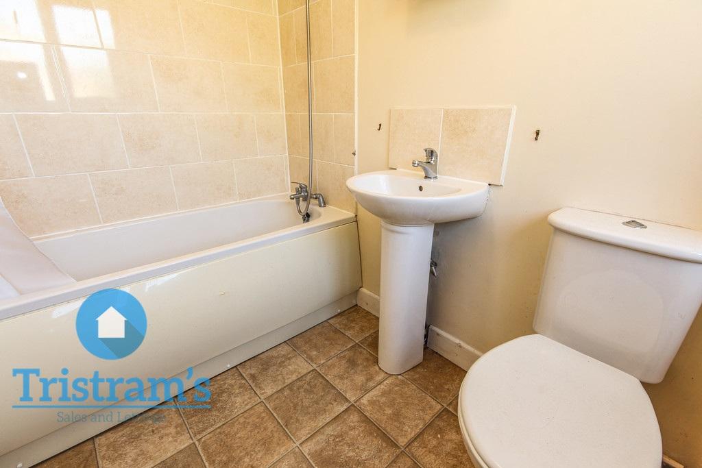 Bramcote-avenue-ng9-4dt-1018509