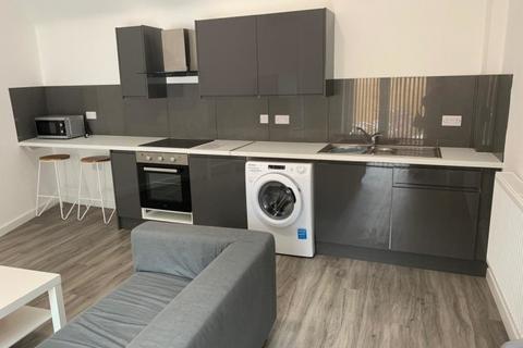 2 bedroom house share to rent, Henry Road