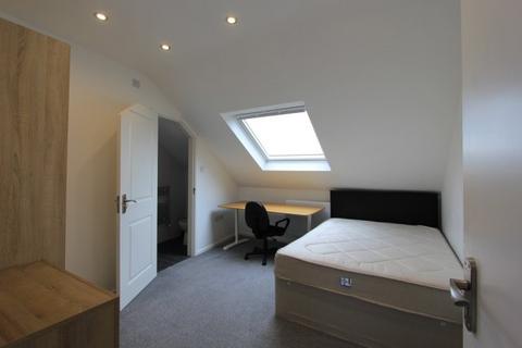 undefined, City Road