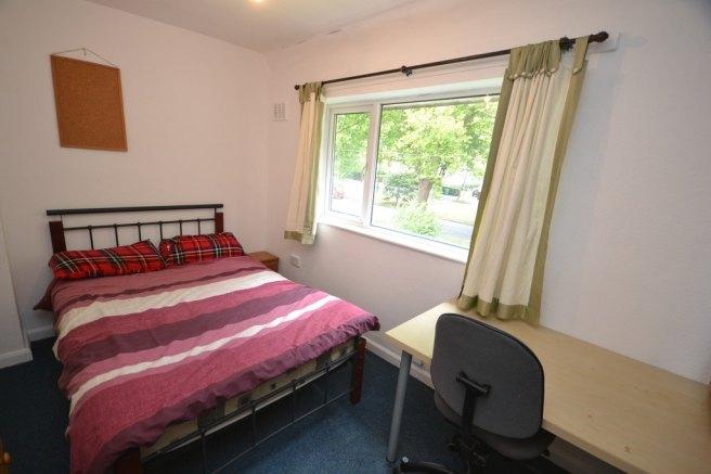 Woodside-road-ng9-2tn-1018724