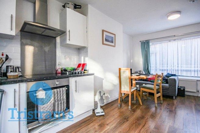 Alexandra-crescent-ng9-2bq-1018945
