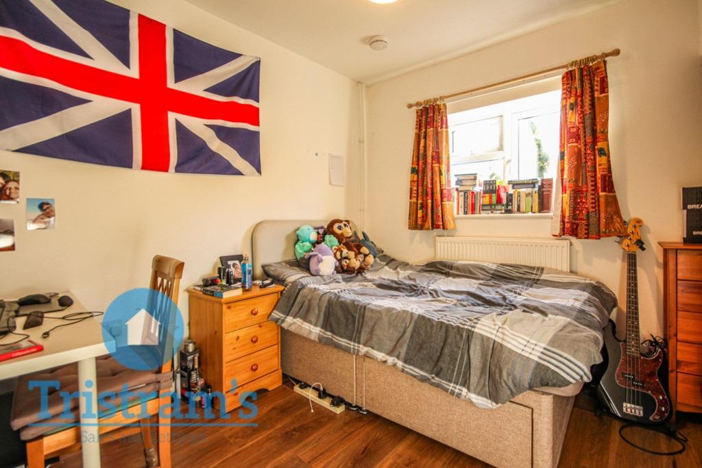 Alexandra-crescent-ng9-2bq-1018948