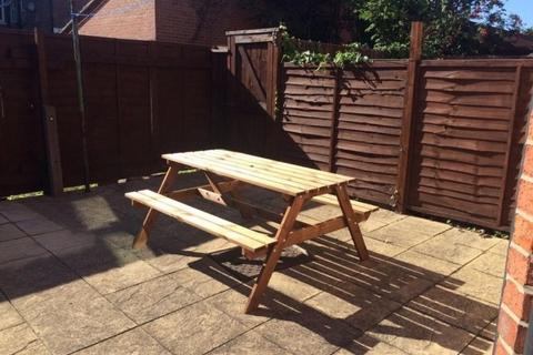 5 bedroom house share to rent, Radcliffe Mount