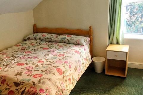 5 bedroom house share to rent, Radcliffe Mount