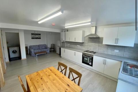 6 bedroom house share to rent, Charnock Avenue