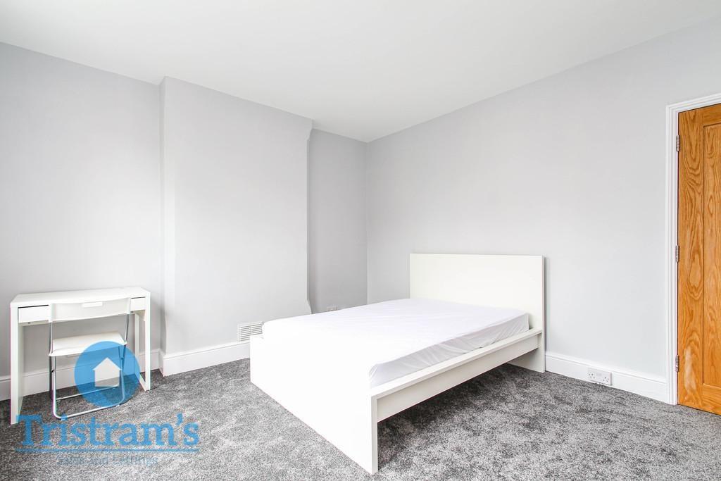 Charnwood-grove-ng2-7nt-1019269