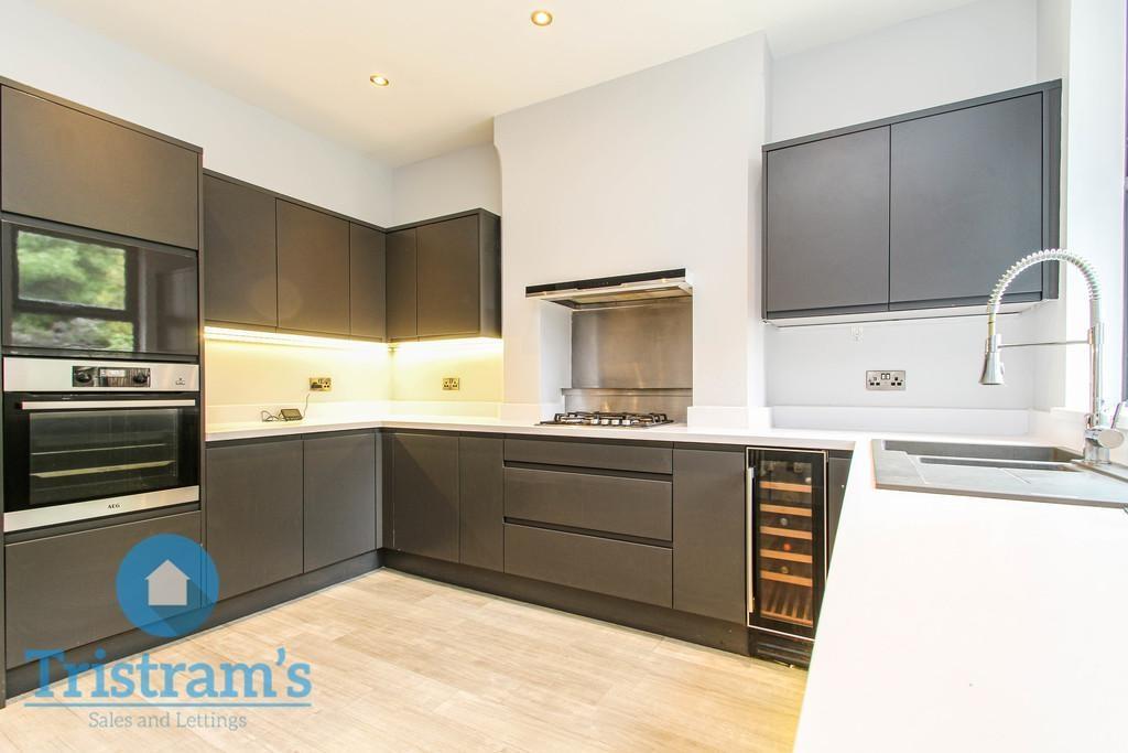 Charnwood-grove-ng2-7nt-1019257