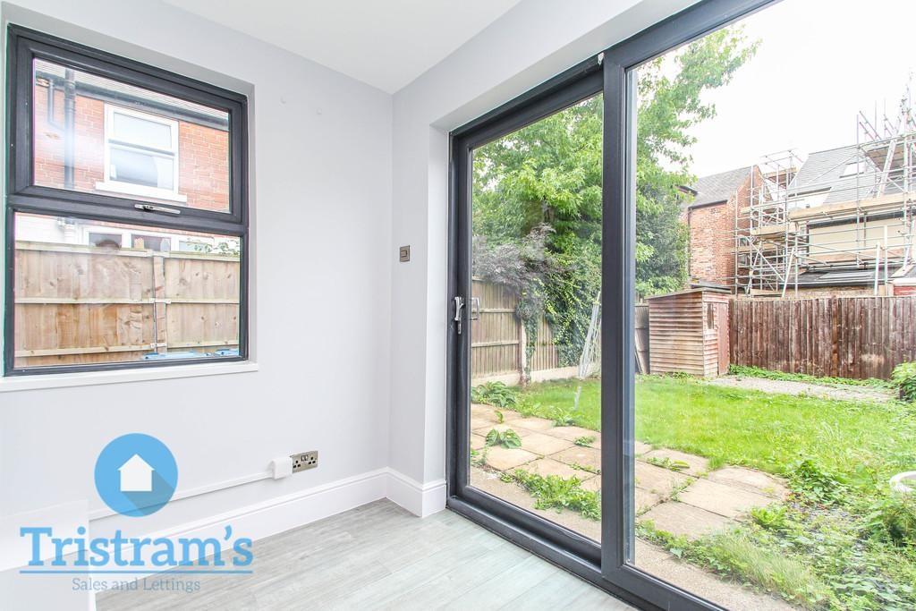 Charnwood-grove-ng2-7nt-1019258